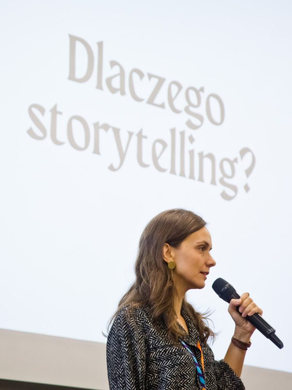 Poznajmy się, kurs pisania, jak wydać książkę, lekcje pisania, jak napisać książkę, jak znaleźć wydawcę, pisarka, copywriting, redakcja, mentor pisania, lekcje pisania, pisanie w biznesie, prosty język, storytelling